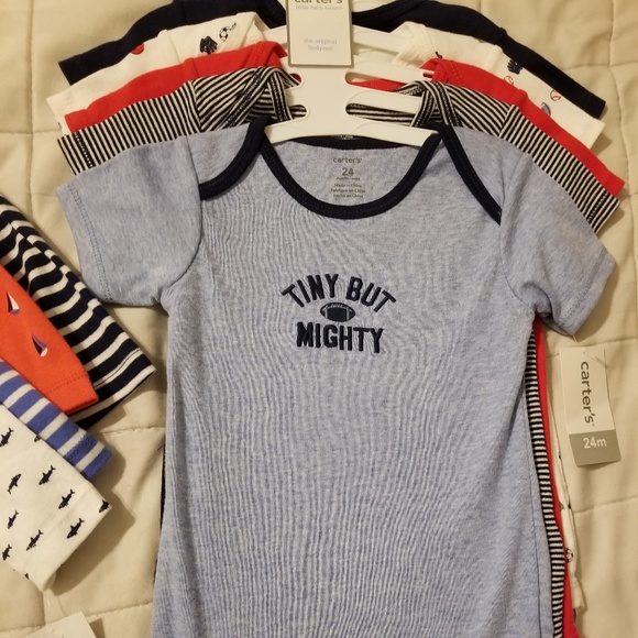 24 mth Carter's onsies NWT - Picture 1 of 1